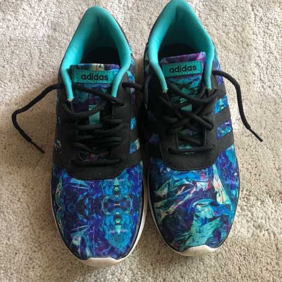 adidas Shoes - Woman’s adidas size 8
